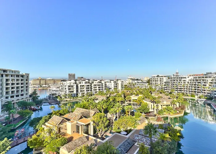 Lawhill Luxury Apartments - V & A Waterfront
