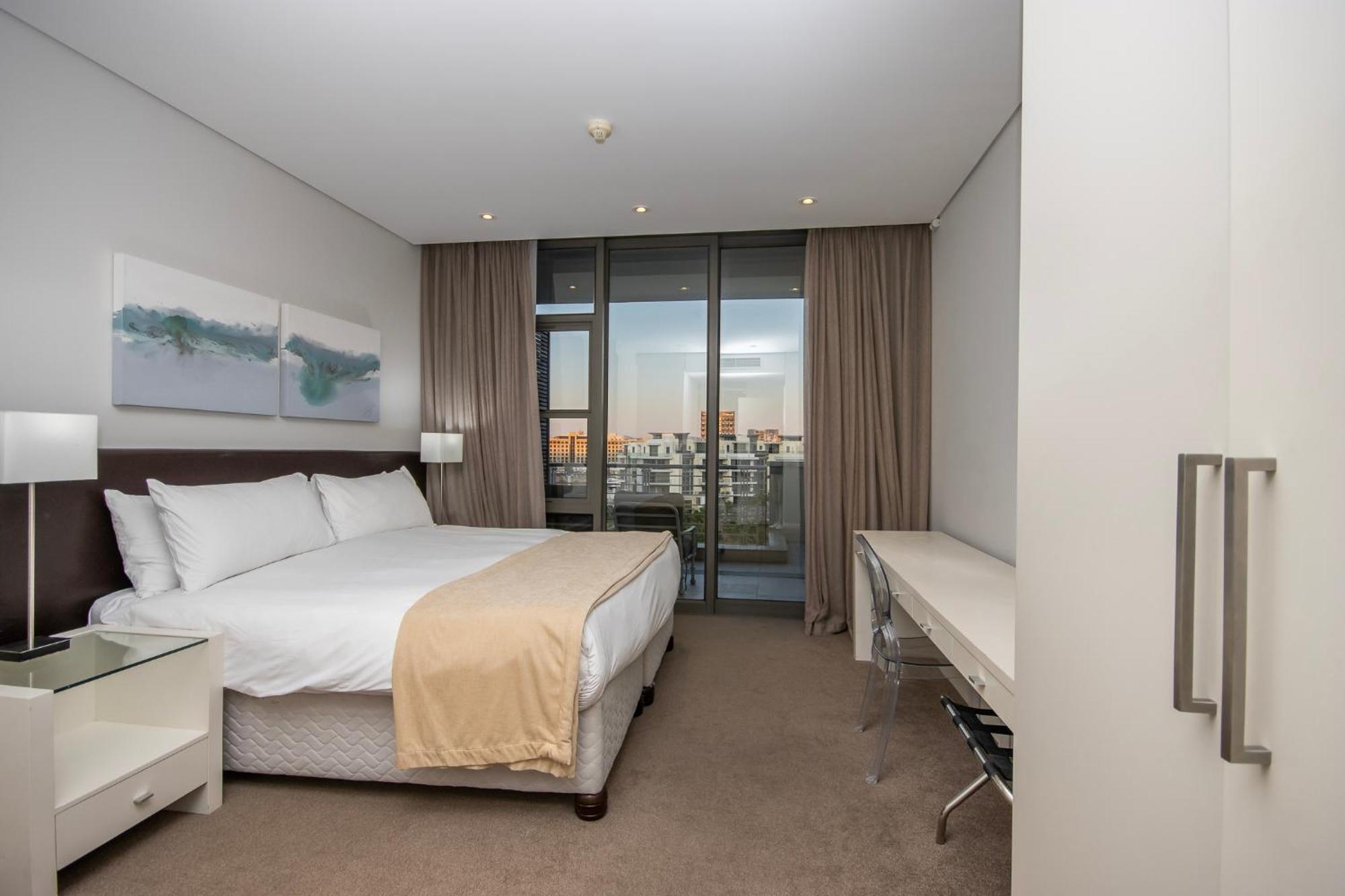 Lawhill Luxury - V & A Waterfront